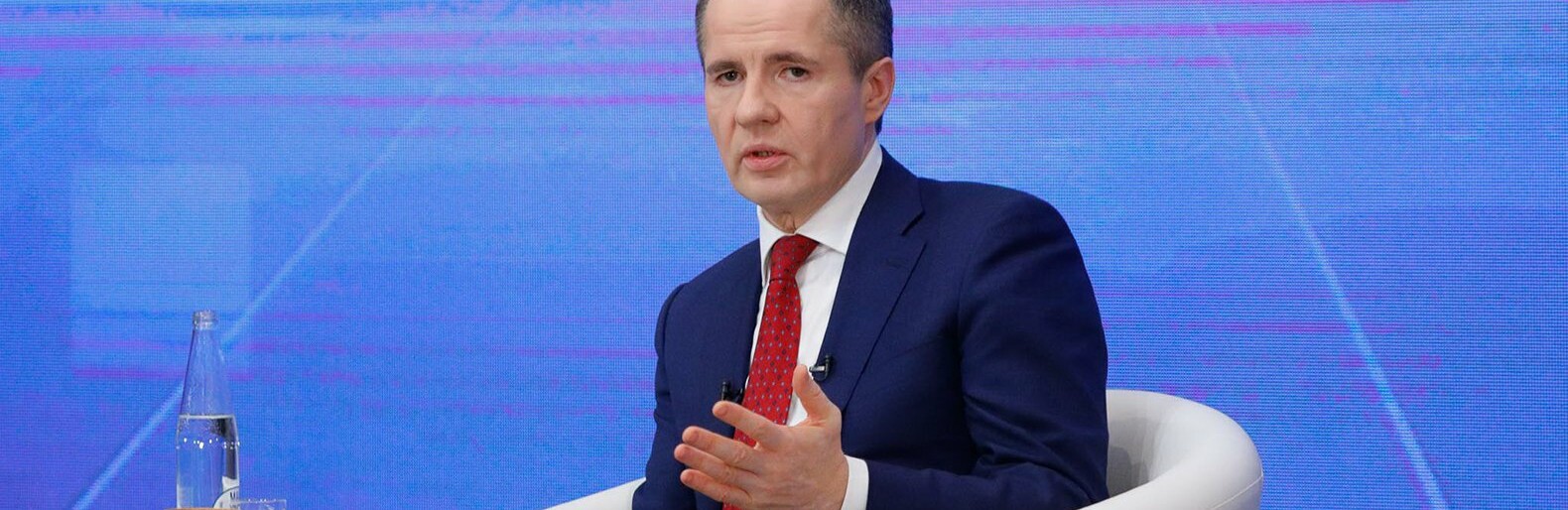 «Борьба с фейками стала повседневной работой». Гладков – о волнах фейков на Белгородскую область 