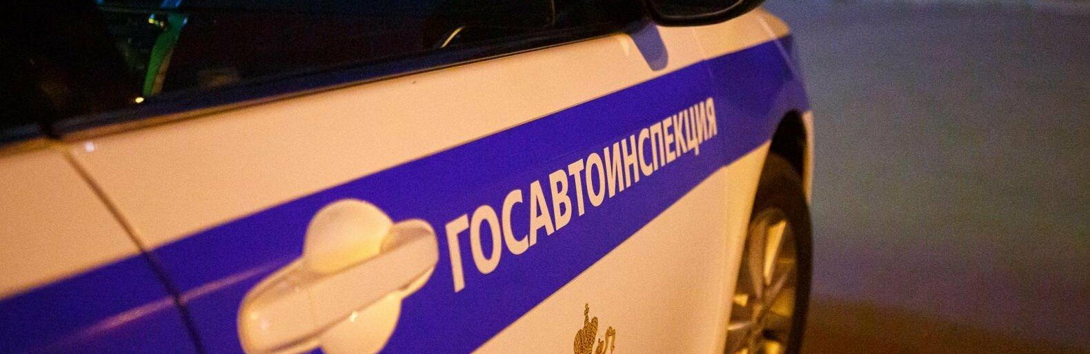 В столкновении с КамАЗом под Валуйками погибли водитель и пассажир иномарки