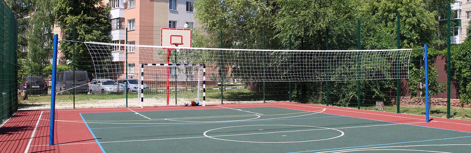 В средней школе Шебекина открылась новая спортплощадка от фонда «Поколение»