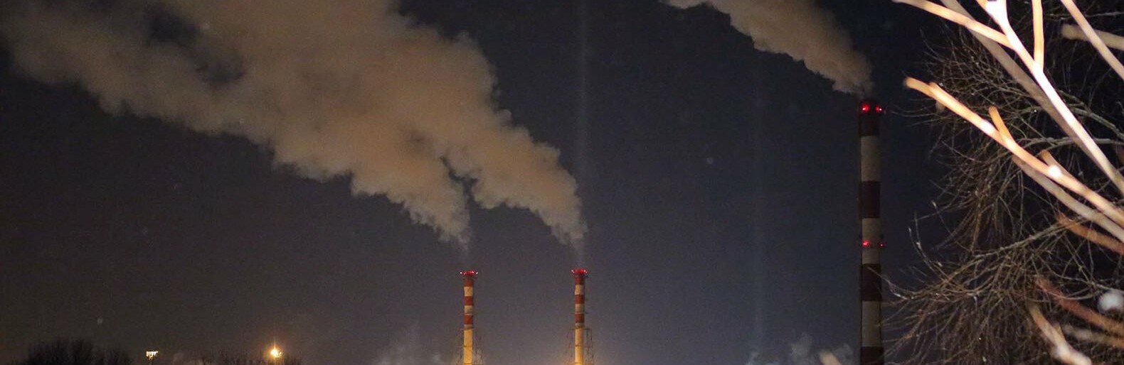 «Вы планируете исполнять обещания?» Гладкову вновь пожаловались на пыль от асфальтового завода под Белгородом