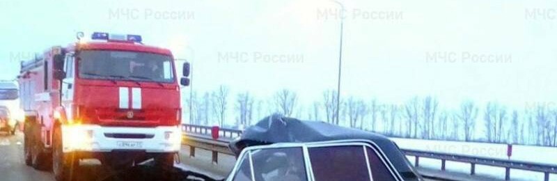 Из-за столкновения машин под Белгородом пострадали двое человек