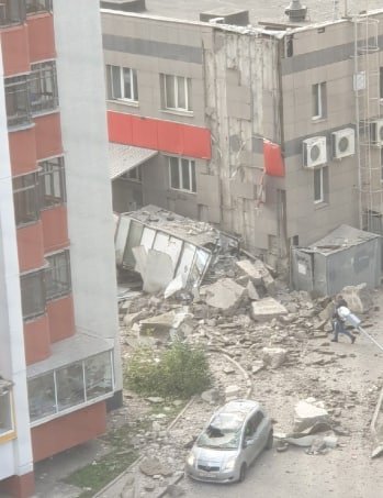 Жителей повреждённого после падения осколков дома в Белгороде расселят по гостиницам