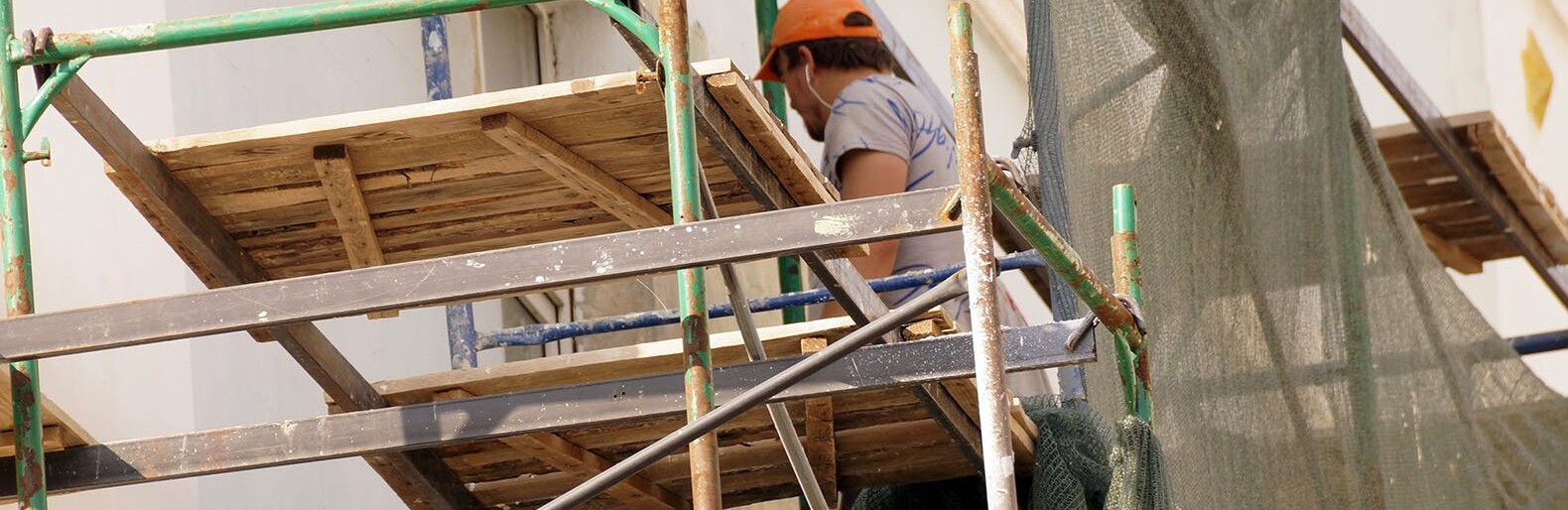 СК завершил расследование падения строителя с крыши в Белгороде