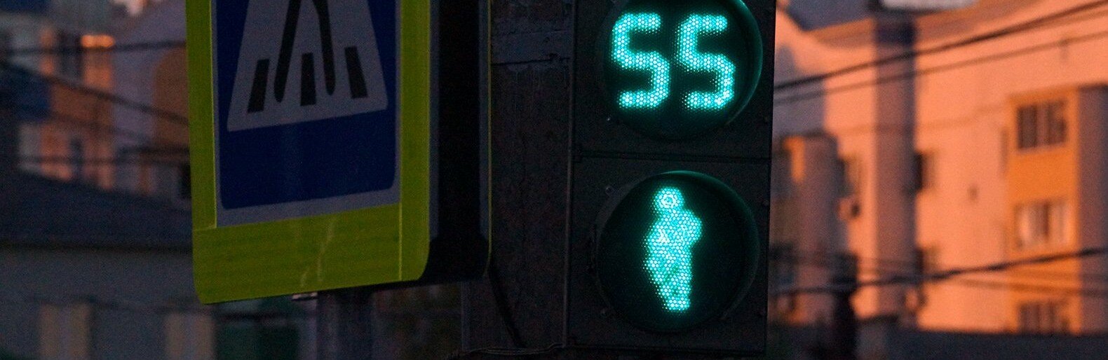 «Неужели человеческая жизнь дешевле светофора?». Жители белгородского села попросили обезопасить переход федеральной трассы
