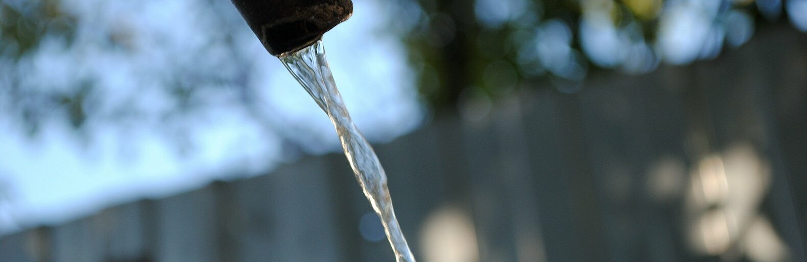 «Цены повышаете, а воды вечером нет». Белгородцы жалуются на проблемы с водоснабжением