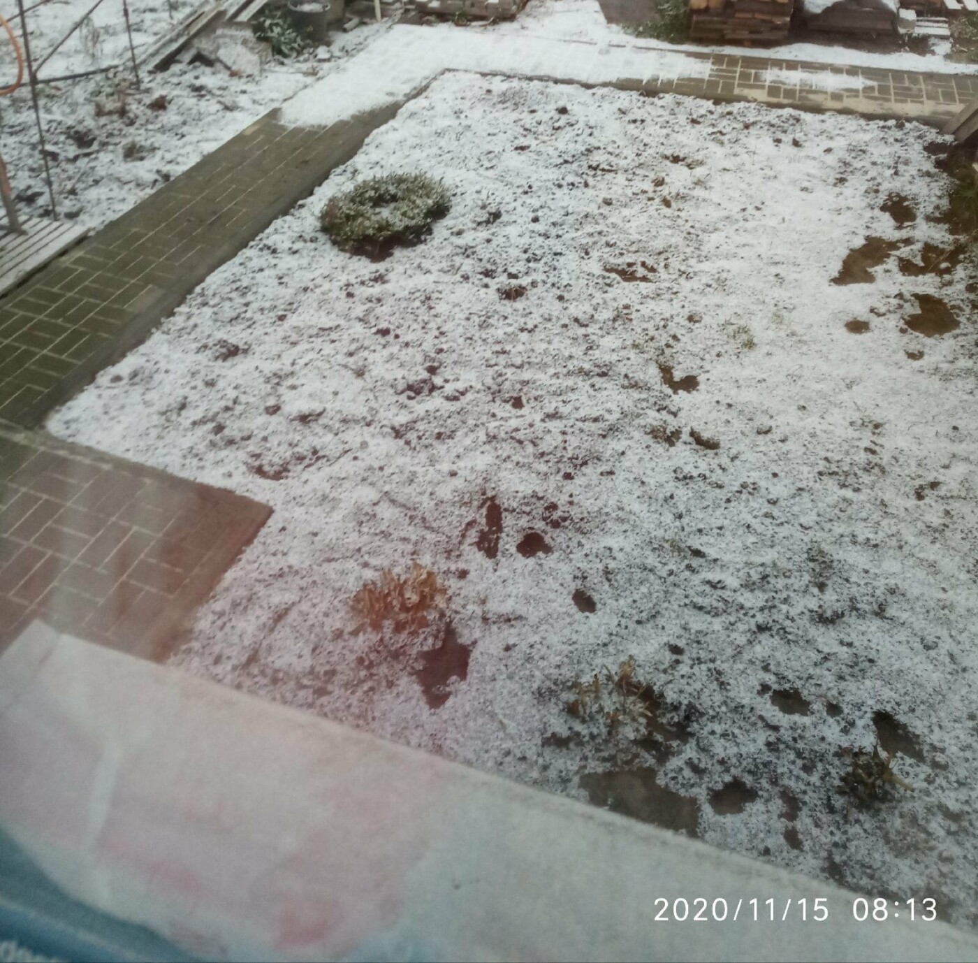 В Белгороде выпал первый снег