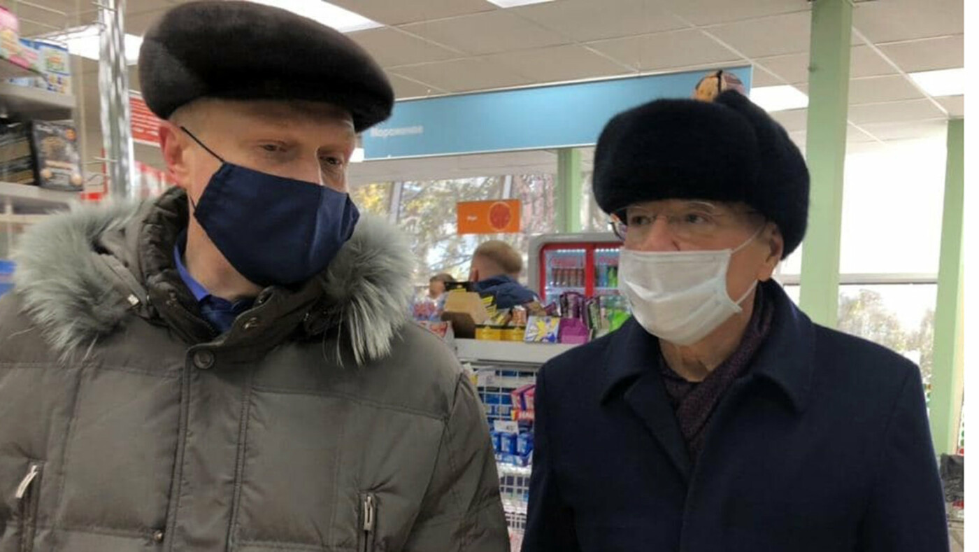 Юрий Галдун проверил ношение масок в общественных местах