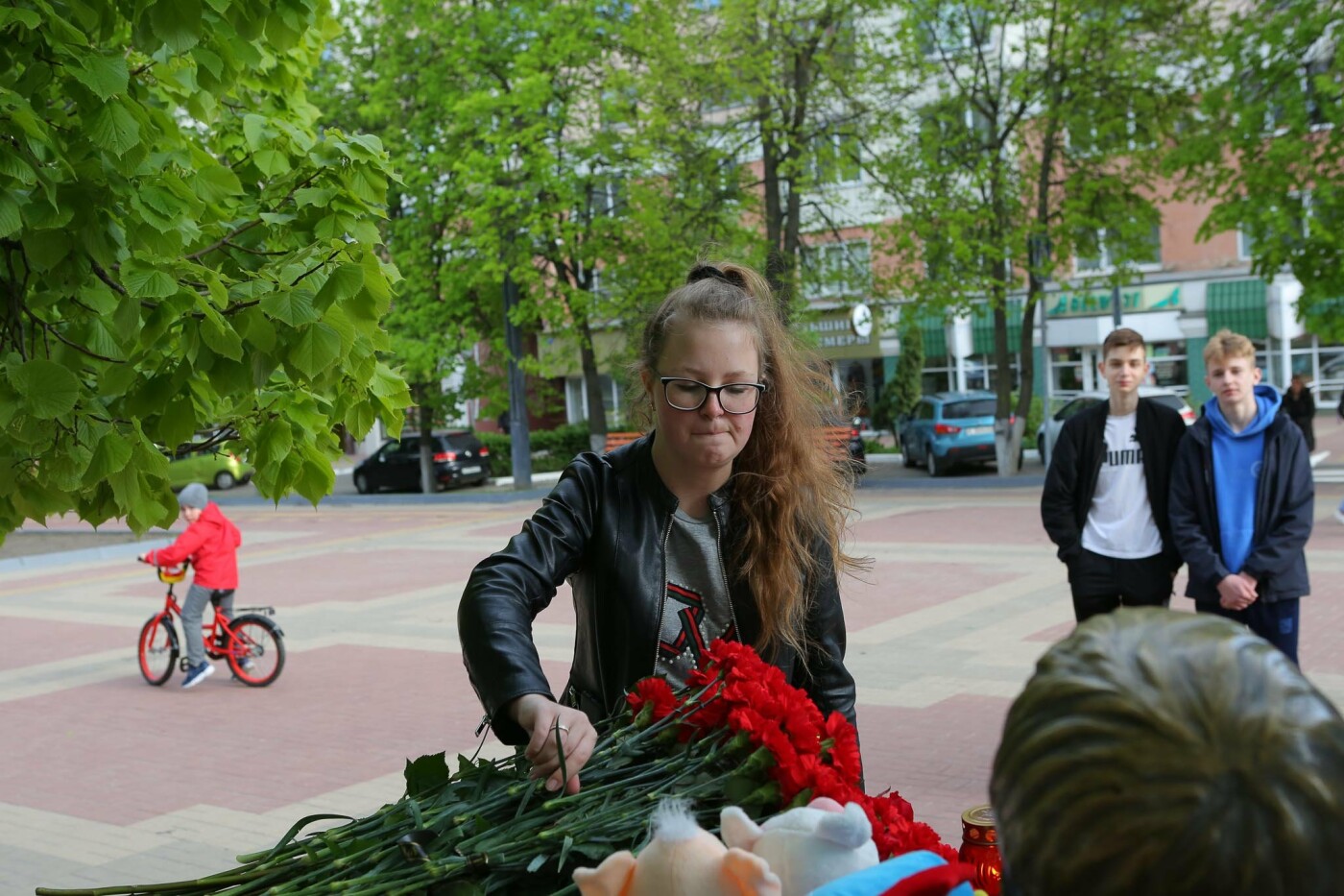 Белгородцы скорбят по погибшим в Казани