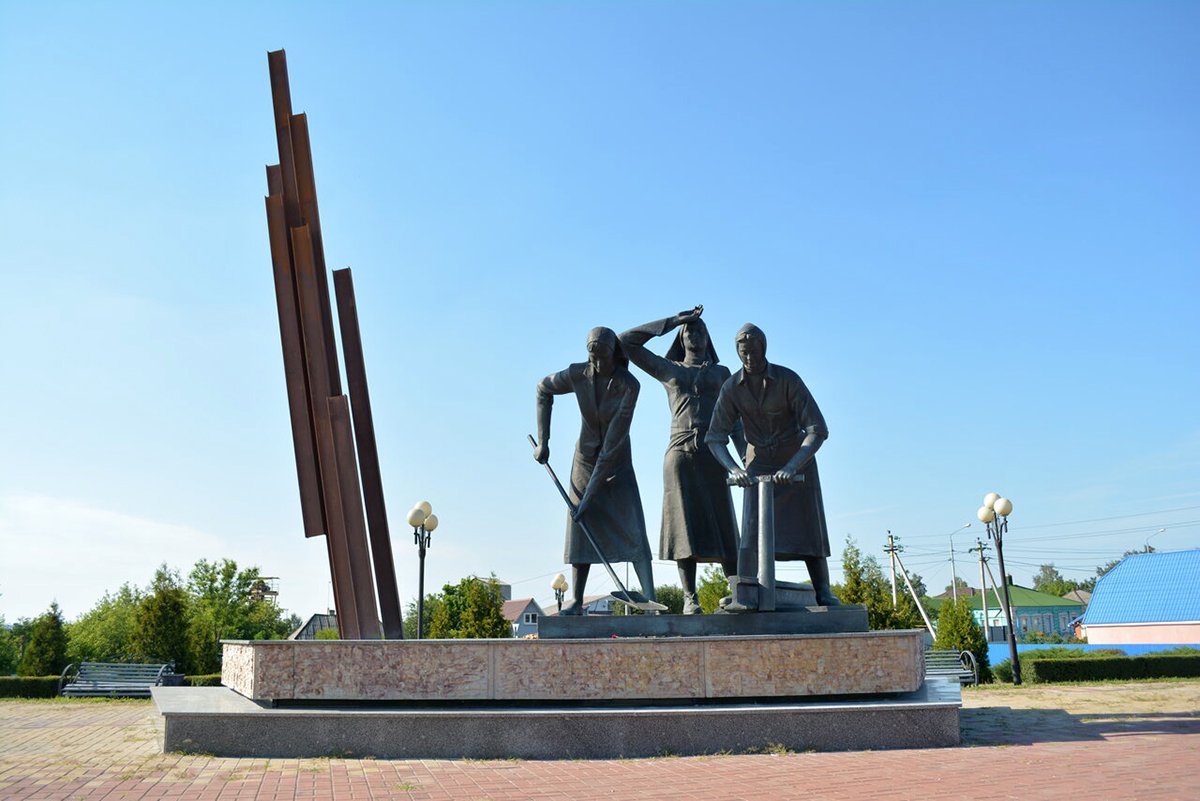 Памятник строителям железной дороги