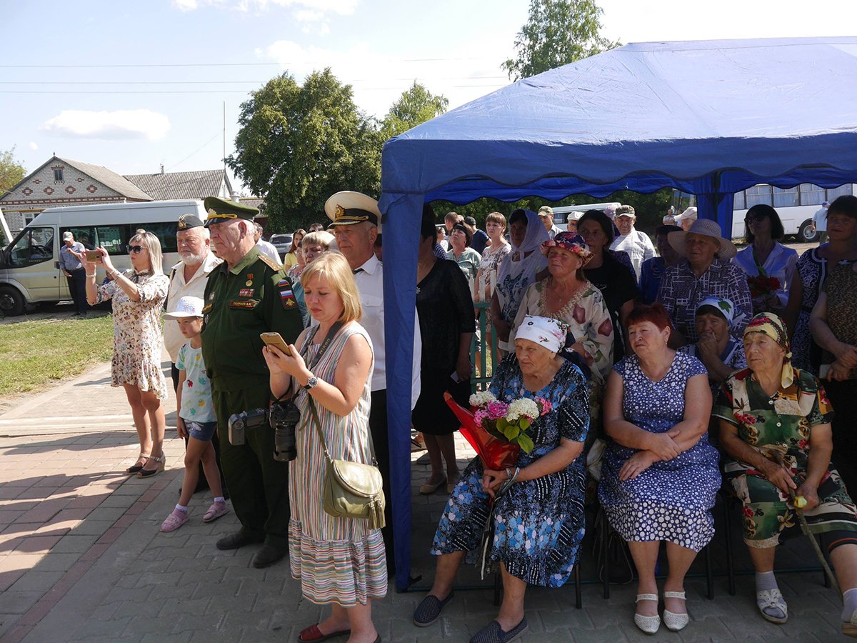перезахоронение останков советского воина