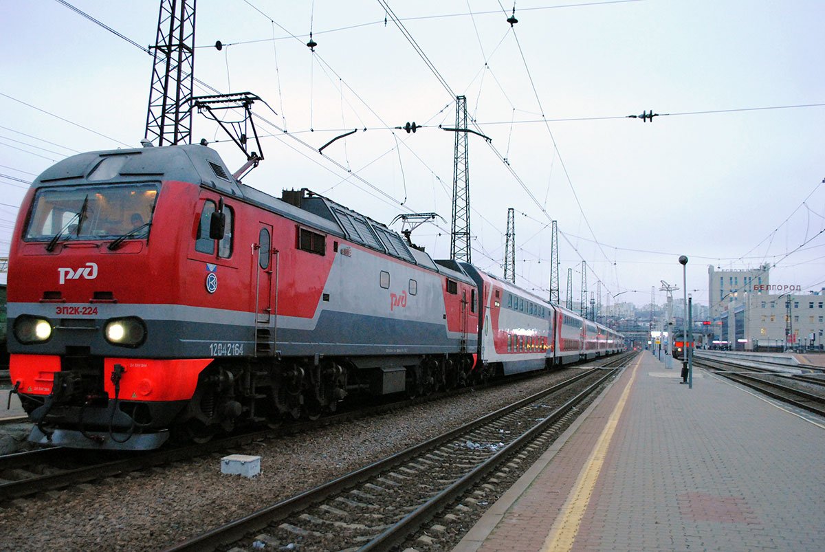 двухэтажный поезд из Белгорода