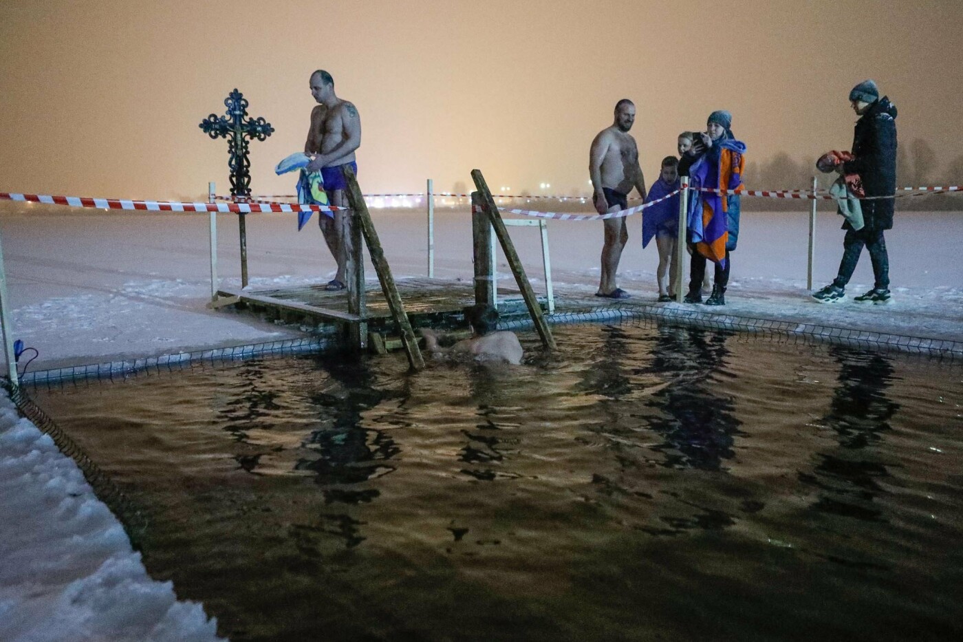Крещенские купания в Нижнем Ольшанце Белгородского района