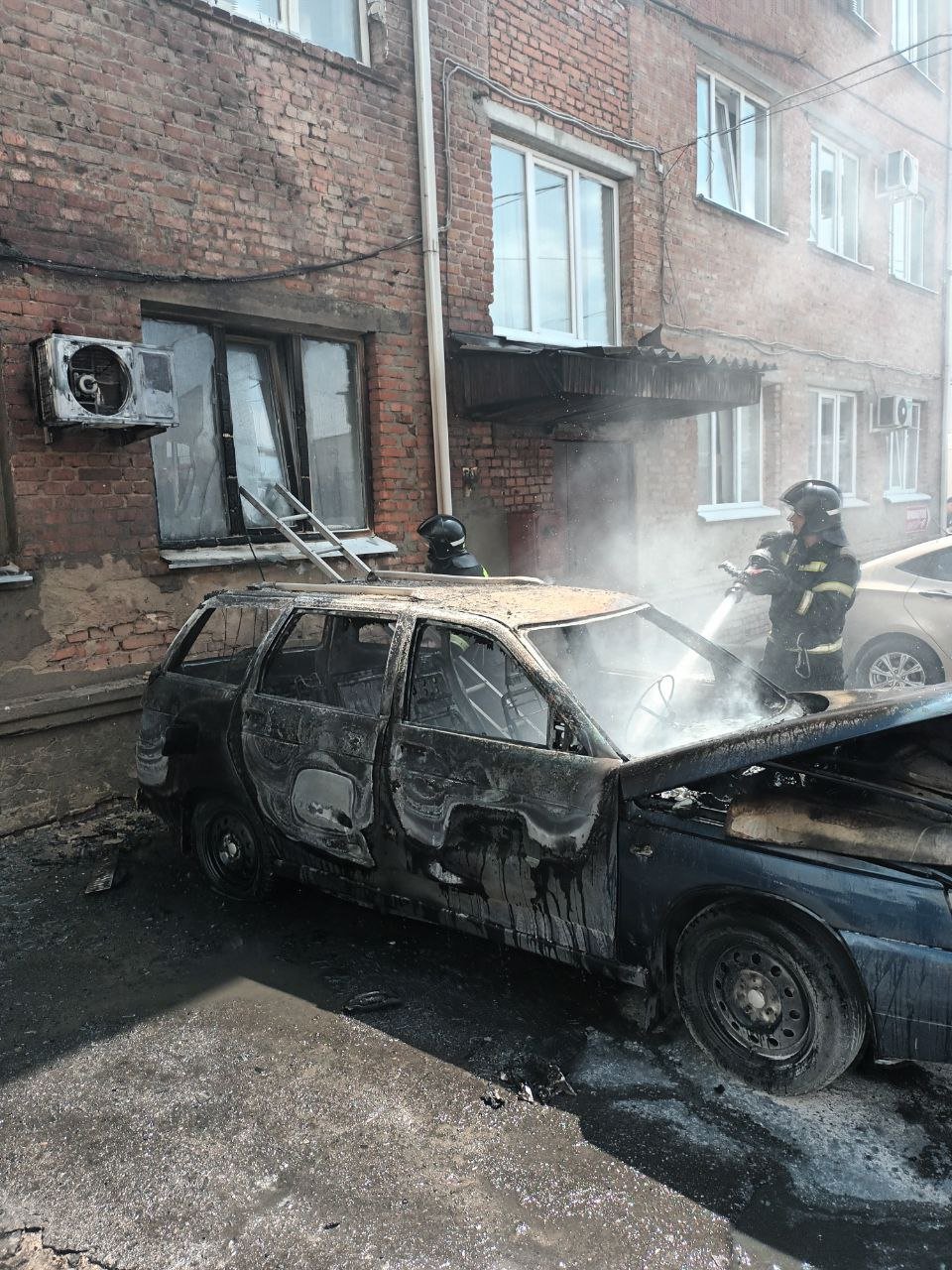 Три машины сгорели за сутки в Белгородской области