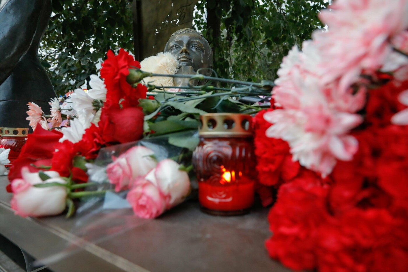 Мемориал в память трагедии в ижевской школе. Белгород