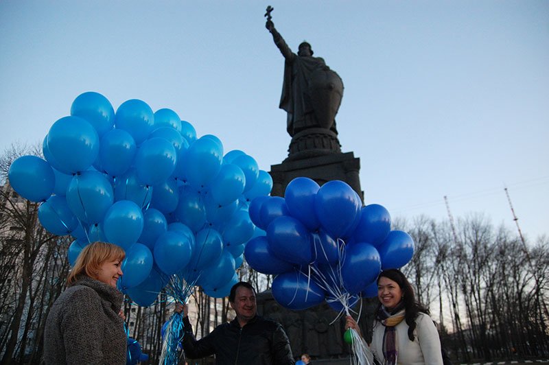 Белгород впервые присоединился к акции «Зажги синим» (фото) - фото 1