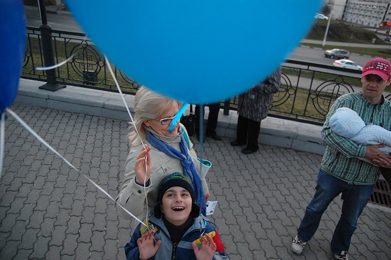 Белгород впервые присоединился к акции «Зажги синим» (фото) - фото 2