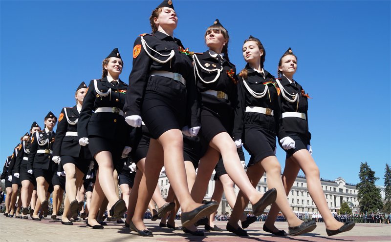 Белгородские кадеты прошли парадом по Соборной площади (фото) - фото 6