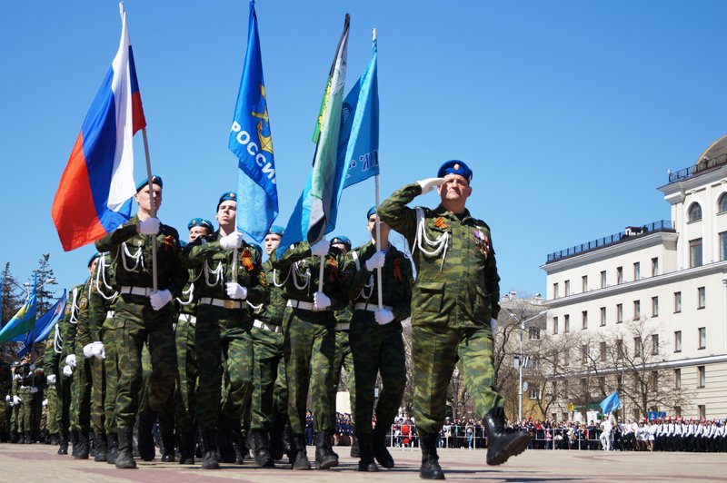 Белгородские кадеты прошли парадом по Соборной площади (фото) - фото 7