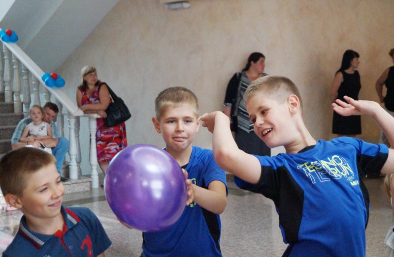Я — это ты, а ты — это я! В Белгороде устроили праздник близнецов (фото) - фото 1