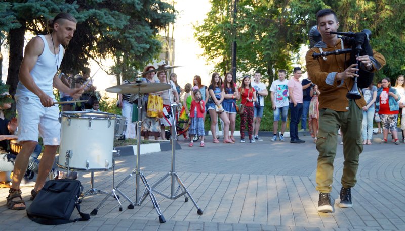 Белгородцы отметили День России в парках (фото) - фото 1