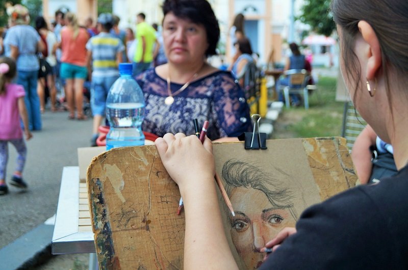 В парке Ленина открыли фестиваль уличных артистов «Белгородский Арбат-2015» (фото) - фото 1
