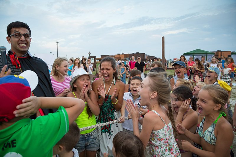 На благотворительной пляжной вечеринке белгородцы собрали 50 тысяч рублей на лечение онкобольных детей (фото) - фото 3
