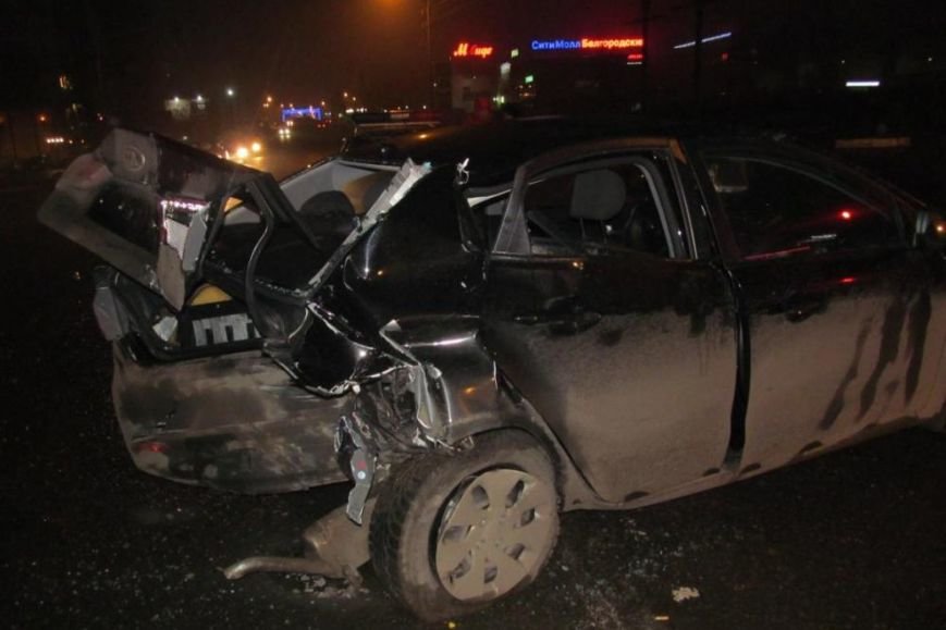 Пожилой водитель «Лады» погиб после столкновения с тягачом в Белгородской области (фото) - фото 1