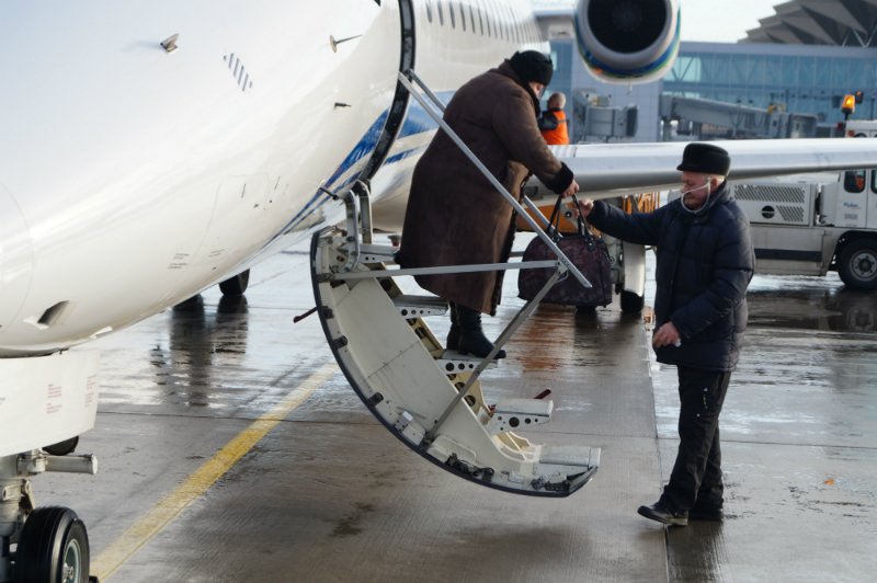 В Санкт-Петербурге приземлился первый рейс «Комиавиатранс» из Белгорода (фото) - фото 3