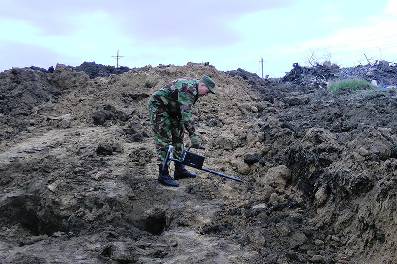 Под Белгородом тракторист отрыл 176 миномётных мин (фото) - фото 1